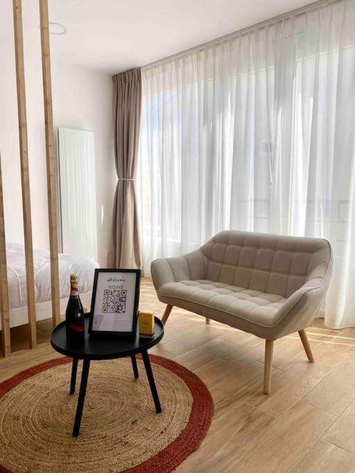 Studio Design Au Centre De Reims Ngoại thất bức ảnh